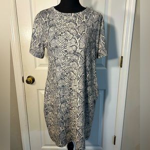 Women’s Animal Print Pullover Dress